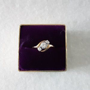 Gold and Cubic Zirconia Ring